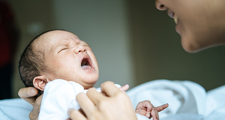 درمان گریه زیاد و بی خوابی نوزادان