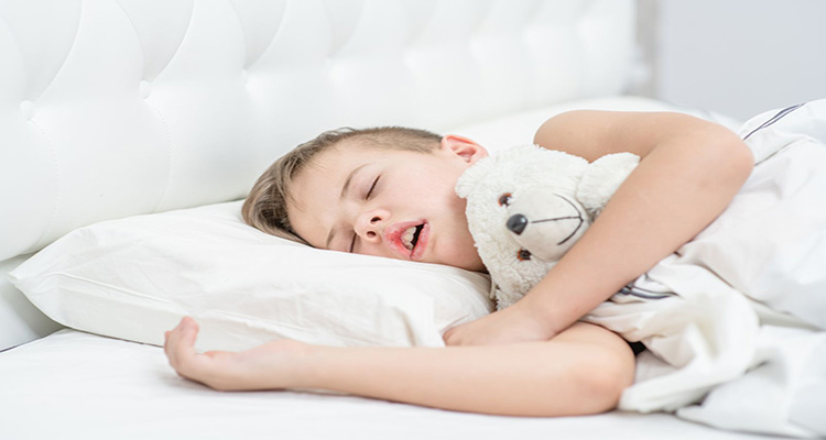 تدابیر درمانی خرخر کردن کودکان در خواب
