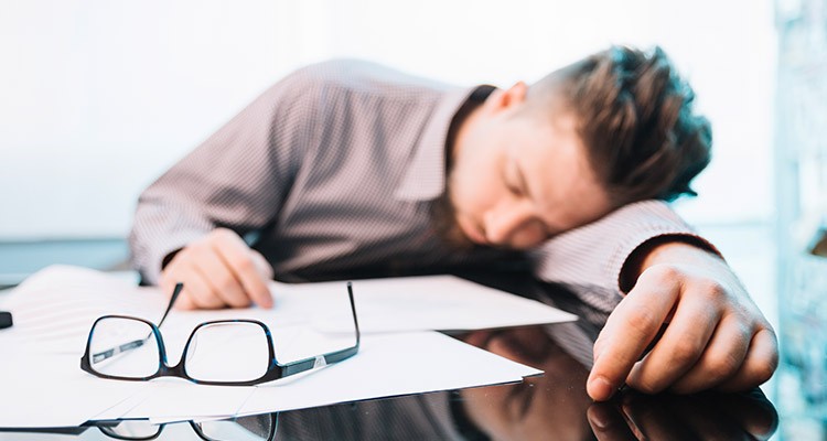 رفع خستگی مزمن مغزی و جسمی با روش های طب سنتی