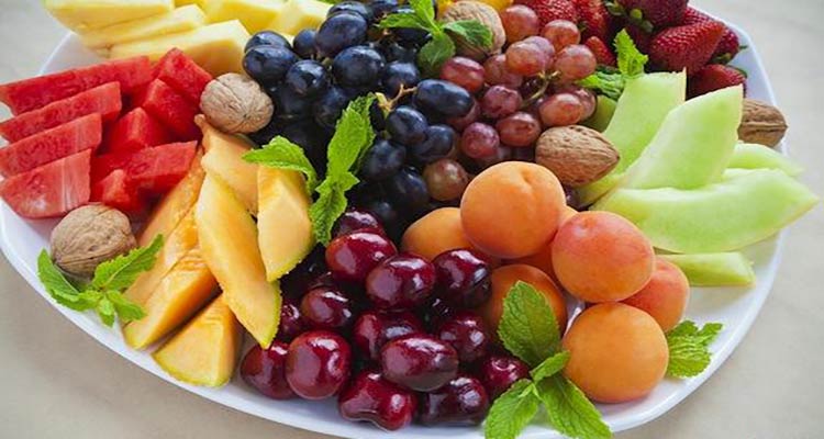 درمان سنگ کلیه و بوی بد دهان با میوه‌های بهاری و تابستانی