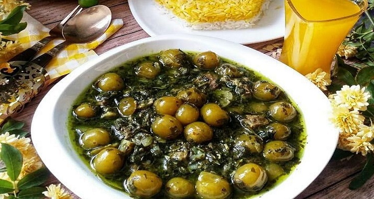 طرز تهیه خورش آلوچه