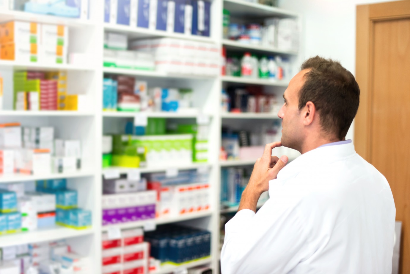 بررسی میزان حقوق کارآموز داروخانه + راهکارهای افزایش درآمد