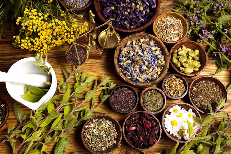 عوارض جراحی بینی از نظر طب سنتی